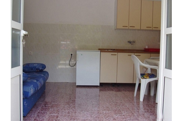 Šeiminis pensionas Trpanj 1